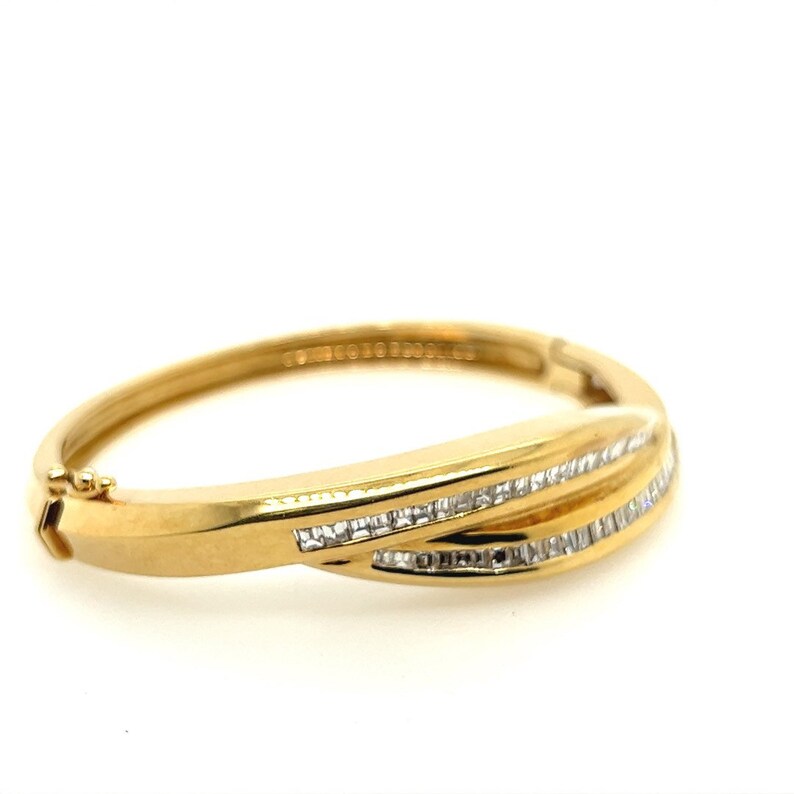 Retro Gold 3.57 Carat Natural Baguette Colorless VS Diamond Bangle Bracelet