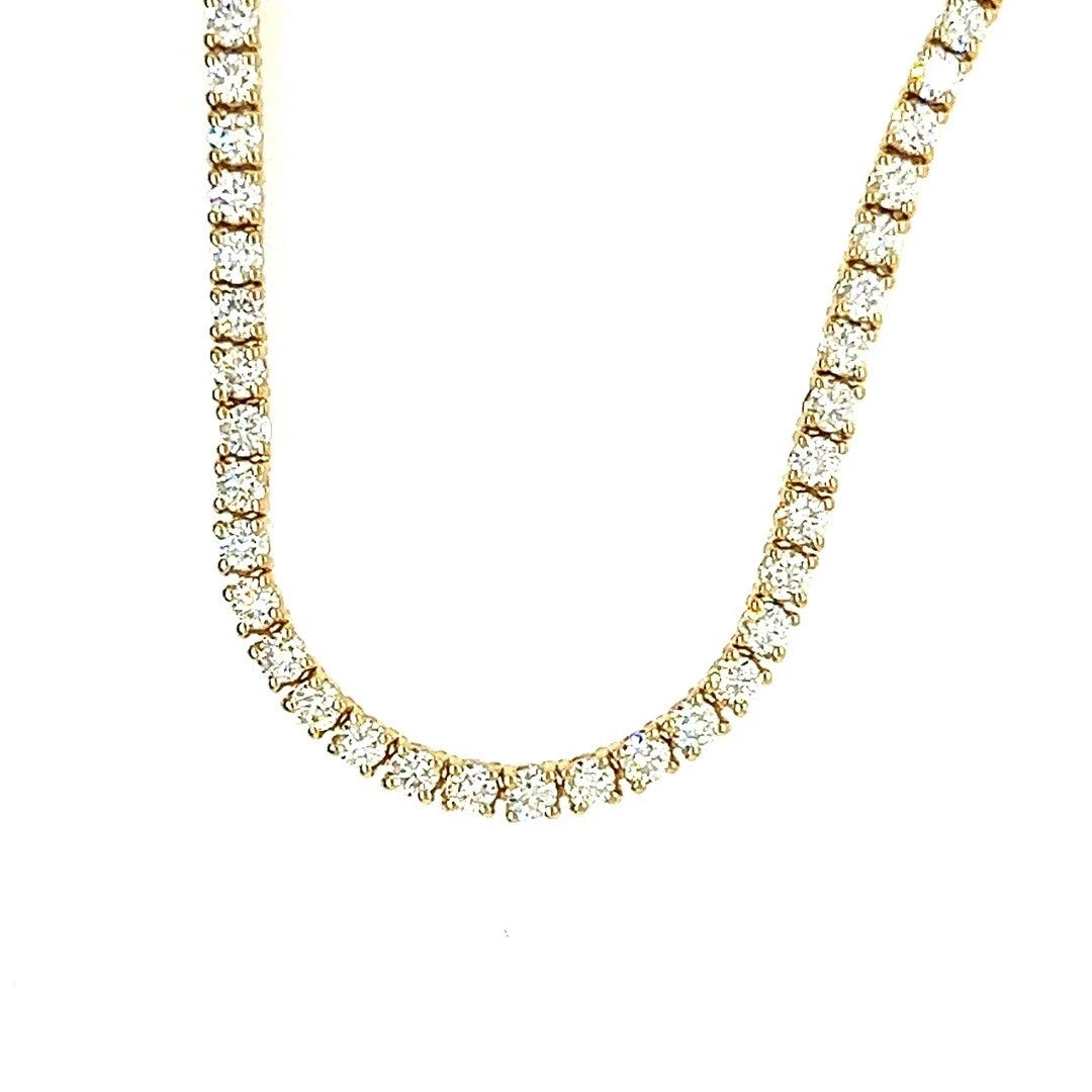 Modern Gold 5.6 Carat Natural H Color VS Round Brilliant Diamond Tennis Necklace