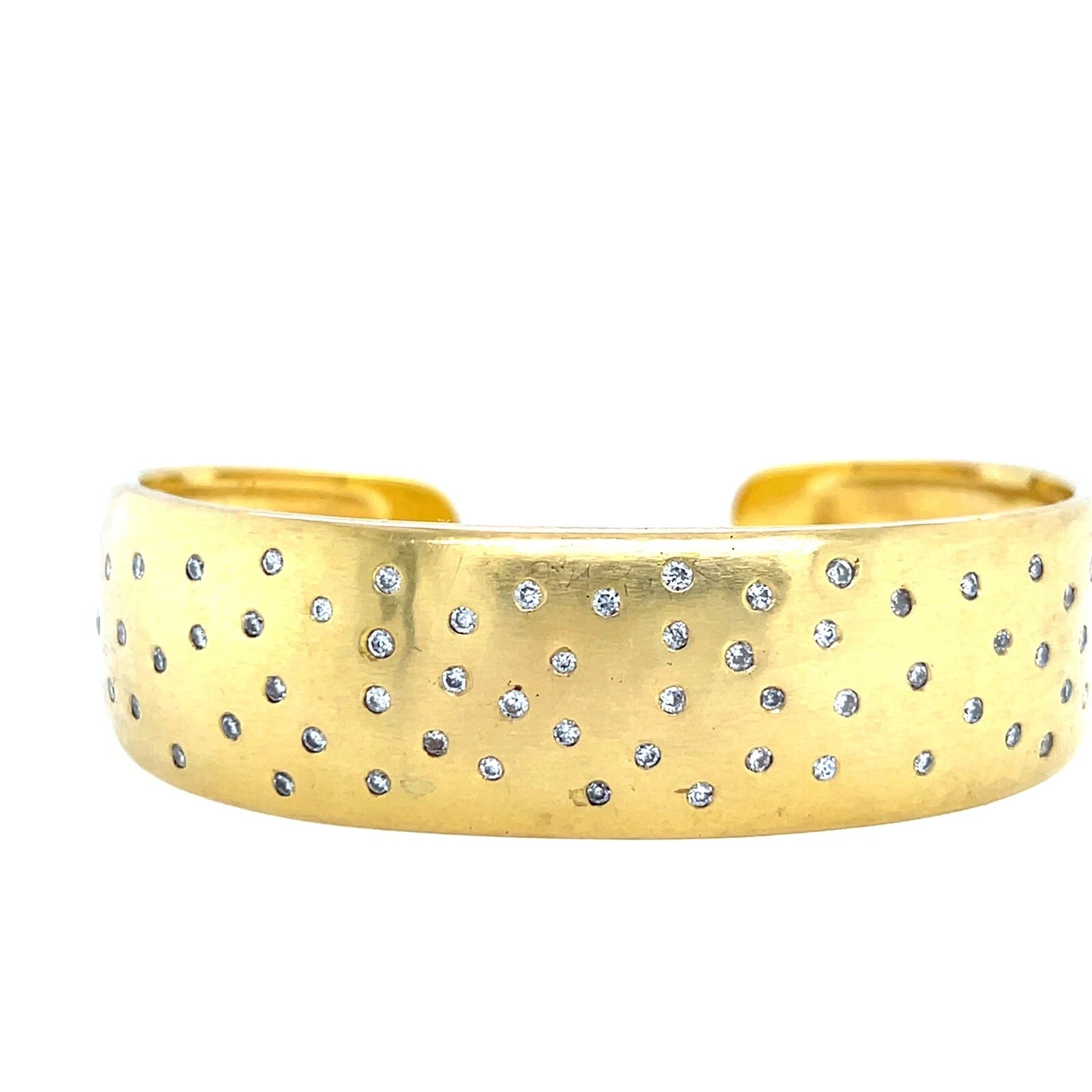 Modern Gold 1.10 Carat Natural Diamond Bangle Bracelet Signed By Raoul Sosa