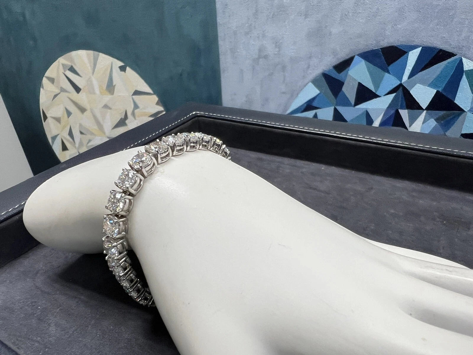 GIA Certified 21.22 carat Natural Round Brilliant E-F Diamond Tennis Bracelet