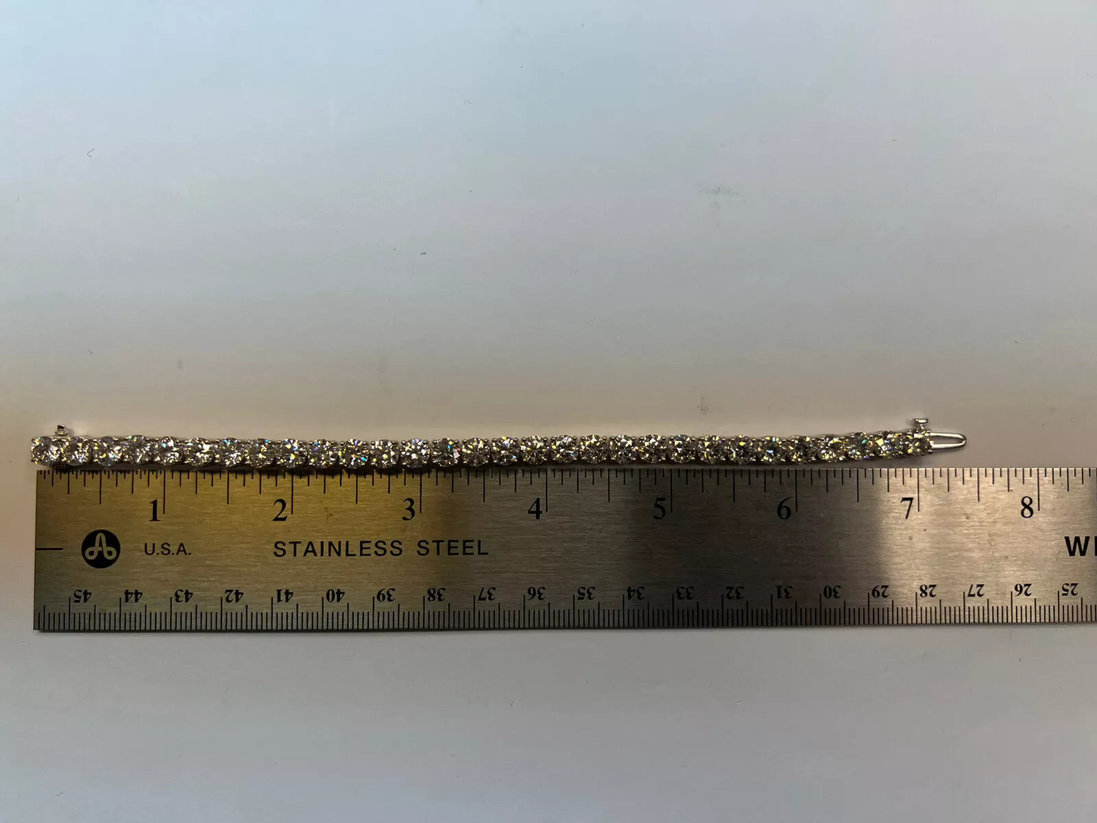 GIA Certified 21.22 carat Natural Round Brilliant E-F Diamond Tennis Bracelet