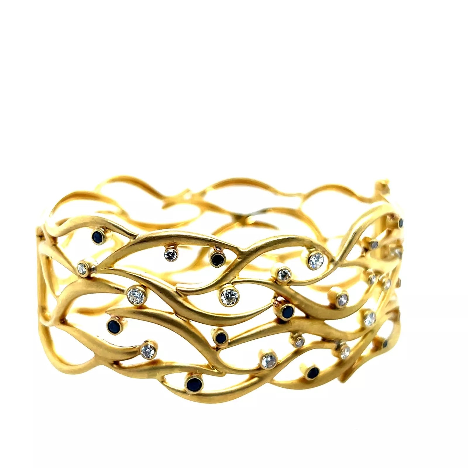 Ladies Modern Gold 1 Carat Natural Colorless and Black Diamond Cuff Bangle