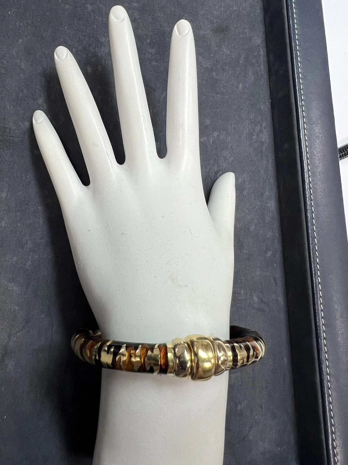 Modern Gold Enamel Inlay Tiger Stripe Pattern Italian Spring Hinged Bangle