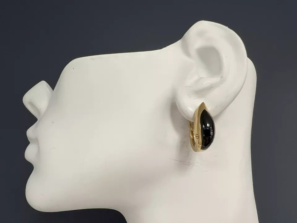 Retro Gold Black Onyx Ladies Huggie Earrings Circa 1960