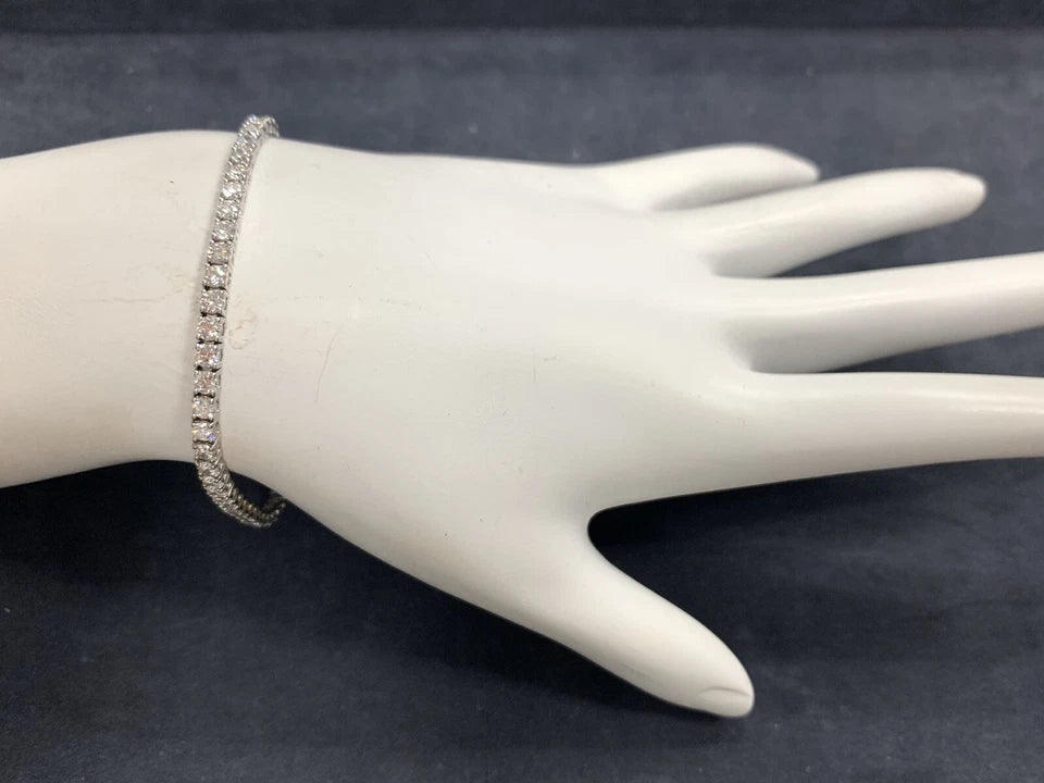 Modern Gold 3.50 Carat Natural Round Diamond Tennis Bracelet G Color VS-SI Gem