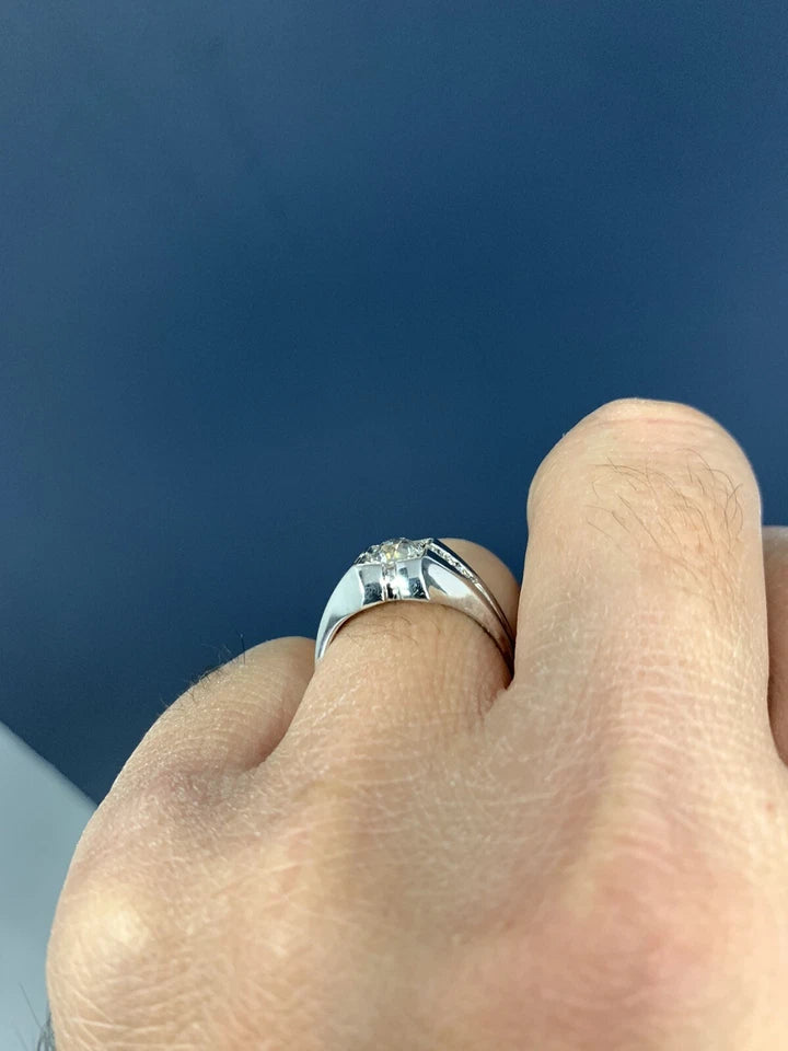 Retro Gold Menâ€™s 1.20 Carat Natural Old European G Color Diamond Ring Circa 1960