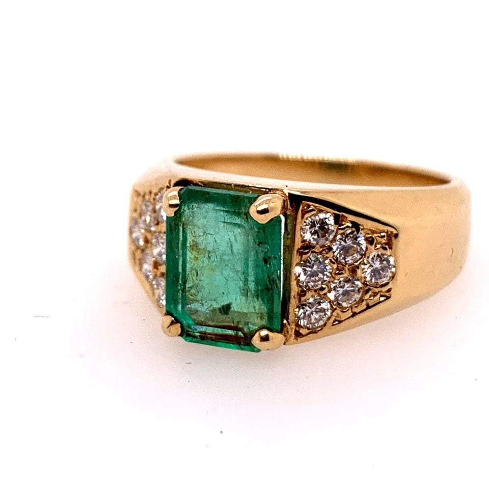 Retro Gold 2.30 Carat Cocktail Ring Natural Emerald Gem & Diamond Circa 1960