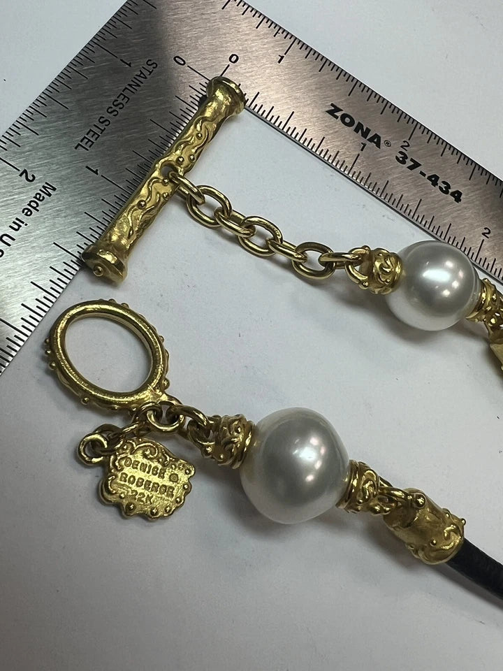 Retro Signed Denise Roberge 22k Gold Black Leather Pearl Toggle Clasp Necklace